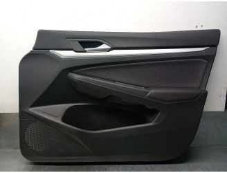 Recambio de guarnecido puerta delantera derecha para volkswagen golf viii (cd1, da1) 1.5 etsi referencia OEM IAM 5H1867012M 5H18