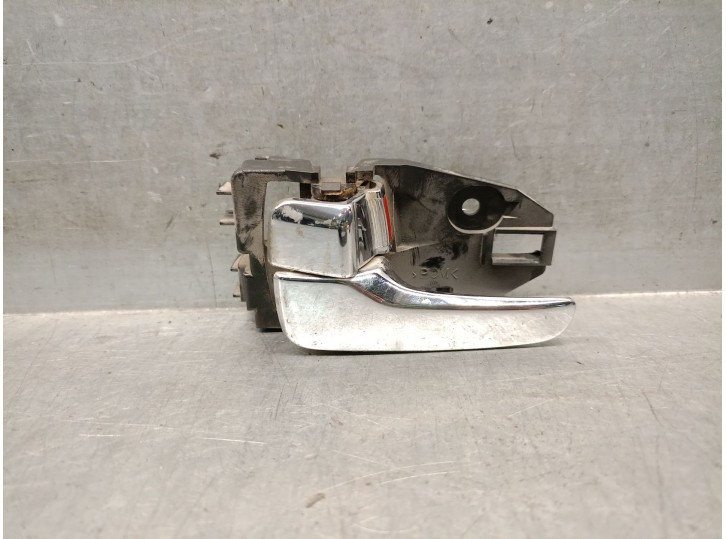 Replacement front left interior handle for Mitsubishi Outlander I (CU_W) 2.0 4WD (CU2W) OEM IAM reference MR627180 MR