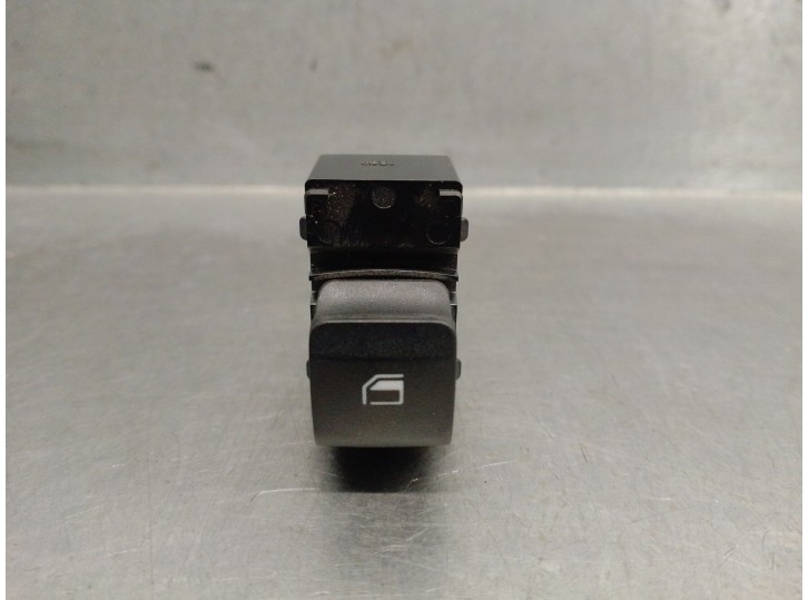 Recambio de mando elevalunas trasero derecho para hyundai bayon (bc3) 1.2 mpi referencia OEM IAM 93581Q0000 93581Q00004X 