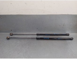 Recambio de amortiguadores maletero / porton para hyundai bayon (bc3) 1.2 mpi referencia OEM IAM 81831Q0410 81841Q0410 