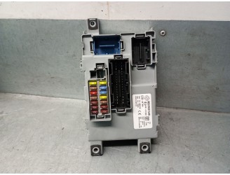 Recambio de caja reles / fusibles para fiat doblo cargo (263_) 1.6 d multijet referencia OEM IAM 00520321540  