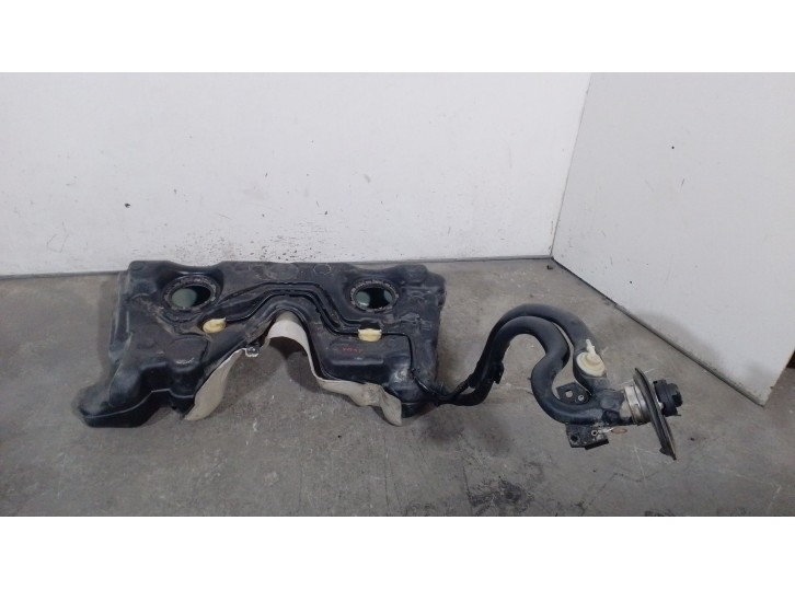 Recambio de deposito combustible para skoda yeti (5l) 2.0 tdi referencia OEM IAM 1K0201022KP 1K0201060GE 