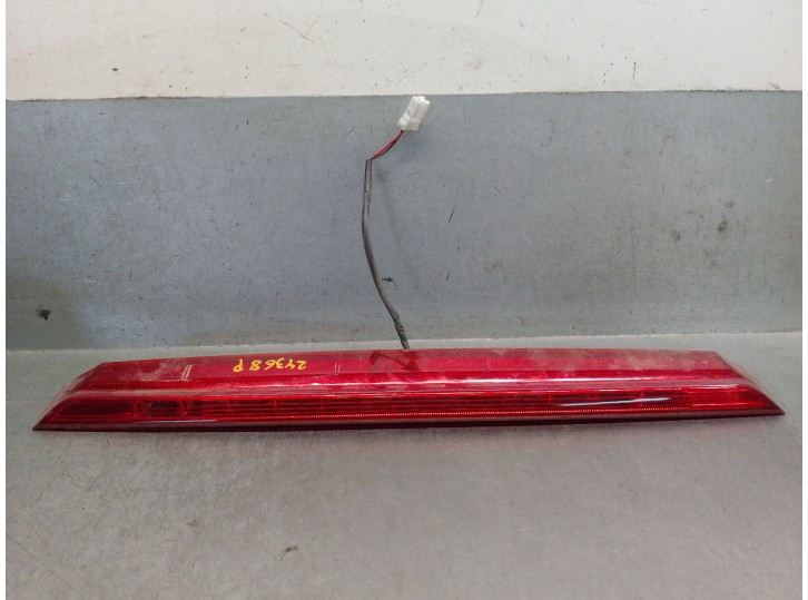 Recambio de luz central de freno para hyundai bayon (bc3) 1.2 mpi referencia OEM IAM 92700Q0500 92700Q0500 