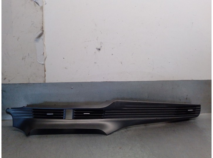 Recambio de aireador para hyundai bayon (bc3) 1.2 mpi referencia OEM IAM 84795Q0000 84795Q0000DX5 