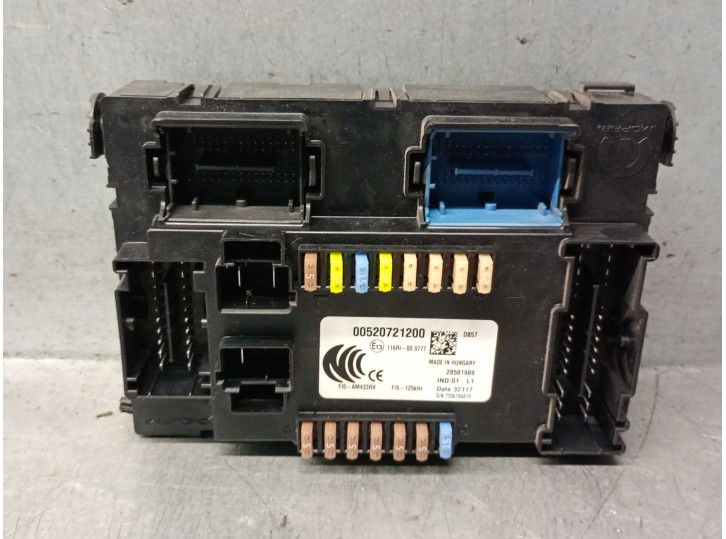 Recambio de caja reles / fusibles para fiat tipo station wagon (356_, 357_) 1.4 (356wxf1b) referencia OEM IAM 00520721200 