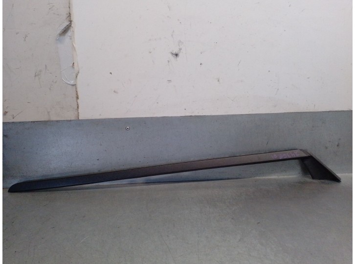 Recambio de molduras delanteras para hyundai bayon (bc3) 1.2 mpi referencia OEM IAM 86131Q0000 86131Q0000 