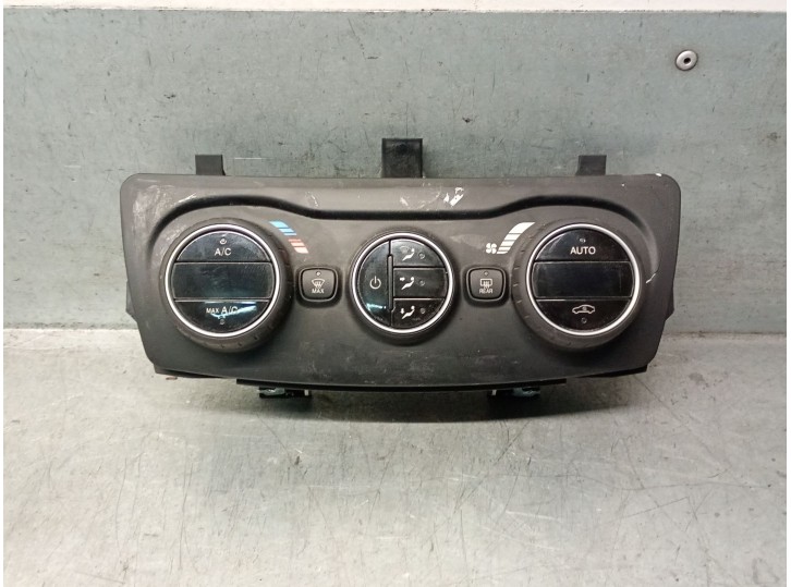 Recambio de mando climatizador para fiat tipo station wagon (356_, 357_) 1.4 (356wxf1b) referencia OEM IAM 07356601370 735660137