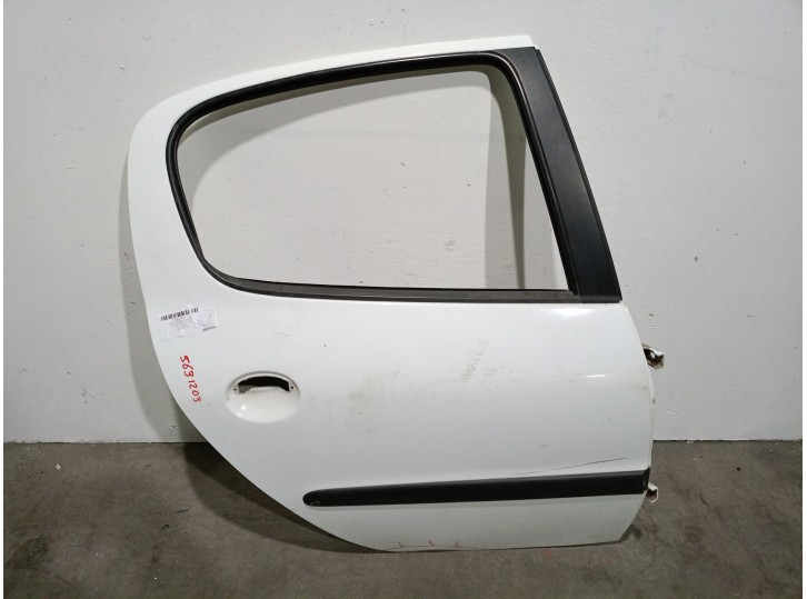Recambio de puerta trasera derecha para peugeot 206 berlina 1.4 referencia OEM IAM 9008A5 9008A5 