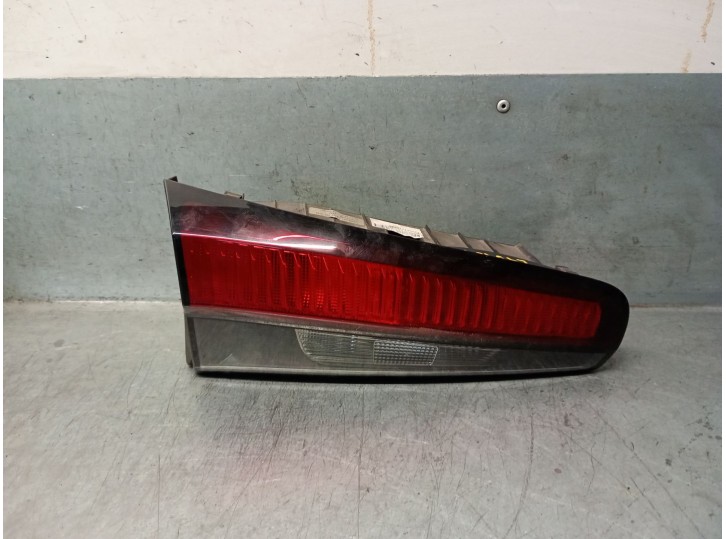 Recambio de piloto trasero porton izquierdo para fiat tipo station wagon (356_, 357_) 1.4 (356wxf1b) referencia OEM IAM 05209391