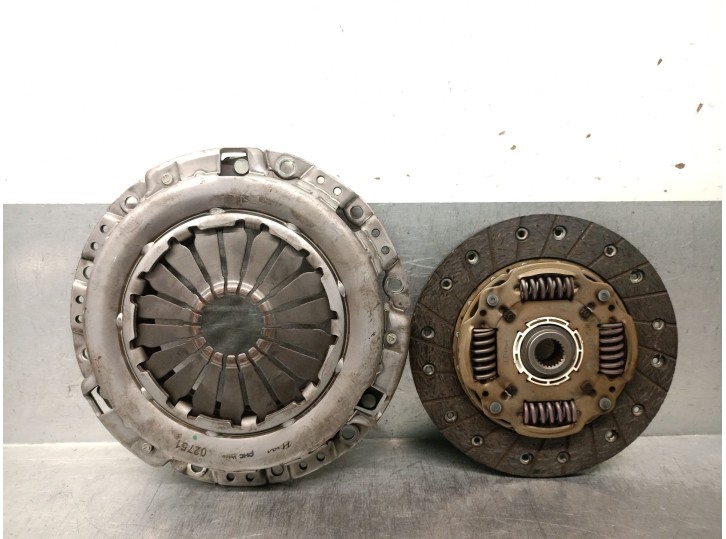 Recambio de kit embrague para hyundai bayon (bc3) 1.2 mpi referencia OEM IAM 4130002751 4130002751 