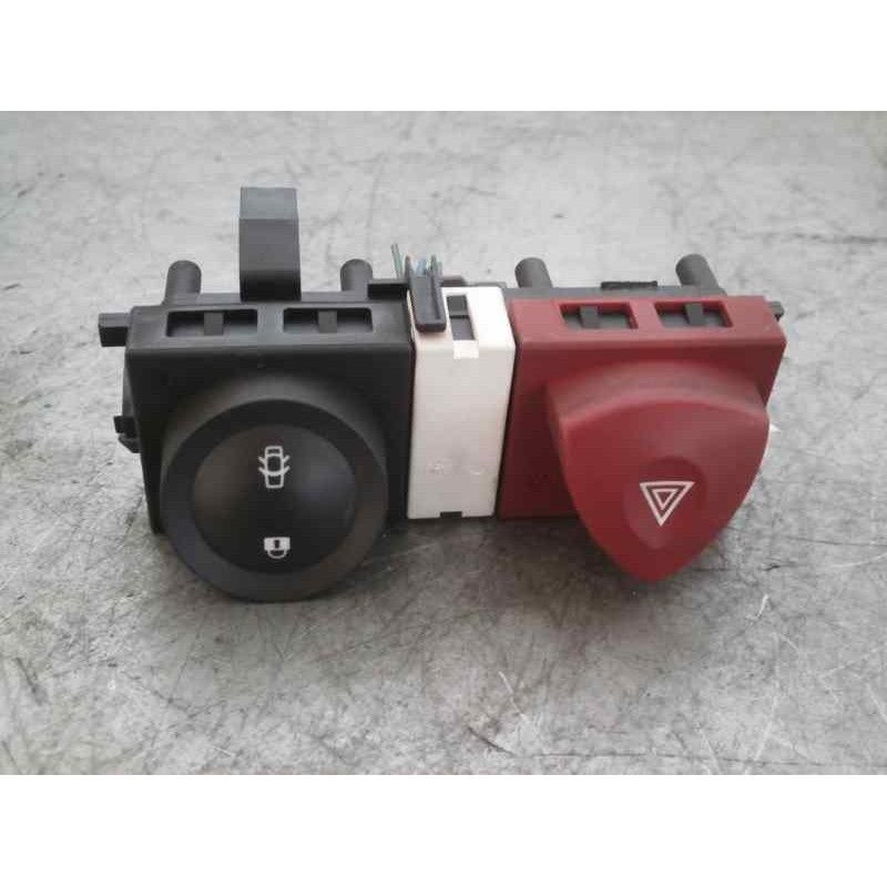 Recambio de warning para renault megane ii berlina 3p confort dynamique referencia OEM IAM 8200095493 88040001 DELPHI