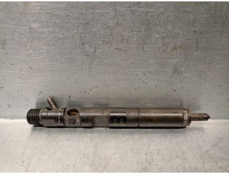 Recambio de inyector para nissan kubistar (x76) 1.5 dci turbodiesel cat referencia OEM IAM 8200365186  EJBR01801A