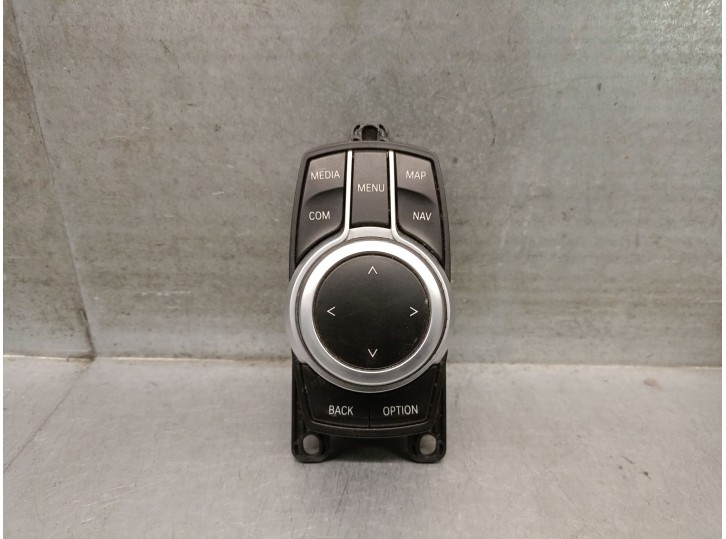 Recambio de mando multifuncion para bmw x2 (f39) sdrive 18 i referencia OEM IAM 65825A0E44601 65825A3B1E4 