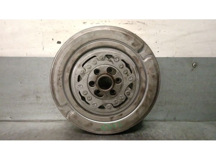 Recambio de volante motor para volkswagen golf viii (cd1, da1) 1.5 etsi referencia OEM IAM 05E105266H 05E105266H 