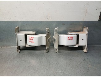 Recambio de bisagra porton para opel vivaro a furgoneta (x83) 1.9 dti (f7) referencia OEM IAM 93857854 4408997 
