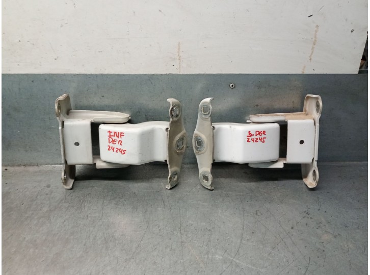 Recambio de bisagra porton para opel vivaro a furgoneta (x83) 1.9 dti (f7) referencia OEM IAM 93857854 4408997 