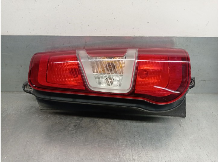 Recambio de piloto trasero derecho para opel combo furgoneta/monovolumen (k9) 1.5 d referencia OEM IAM 9820554880 311102022