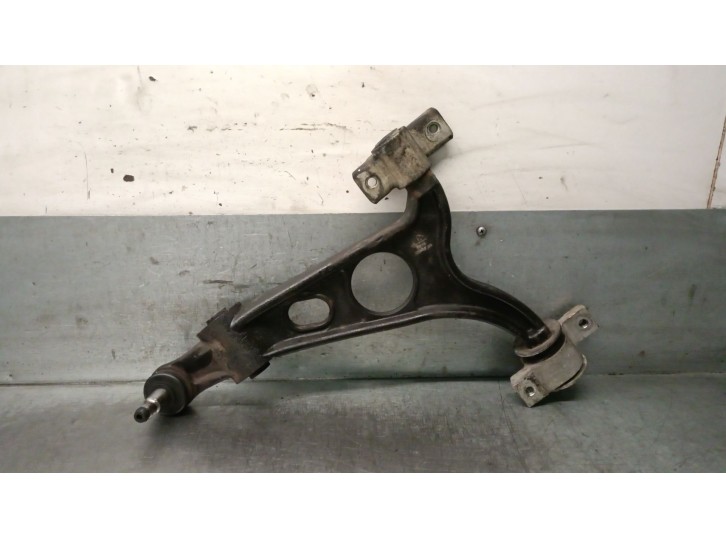 Recambio de brazo suspension inferior delantero derecho para alfa romeo 156 (116) 1.9 jtd cat referencia OEM IAM 60686892 606868