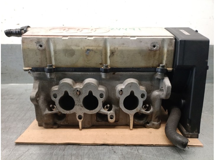 Recambio de culata para audi a6 berlina (c4) 2.6 referencia OEM IAM 078103373S  