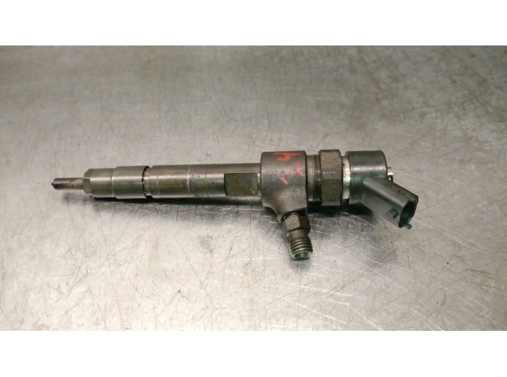 Replacement injector for Alfa Romeo 156 (116) 1.9 JTD CAT OEM IAM reference 0445110068 0445110068
