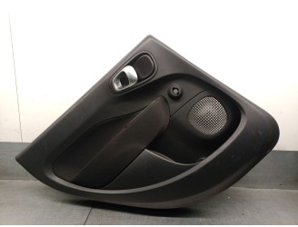 Recambio de guarnecido puerta trasera izquierda para fiat 500l (351_, 352_) 1.3 d multijet (199lxy1a, 199lxy11) referencia OEM I