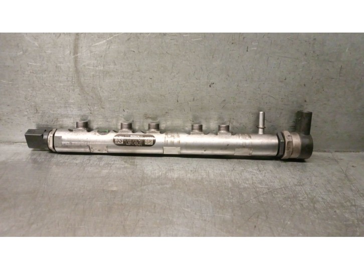 Recambio de rampa inyectora para bmw serie 1 berlina (e81/e87) 2.0 16v referencia OEM IAM 7801656 13537801656 0445214134