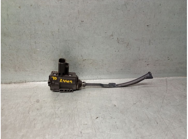 Recambio de motor tapa deposito combustible para jaguar xf 2.7 v6 diesel premium luxury referencia OEM IAM 3M51220A20AC C2Z13877