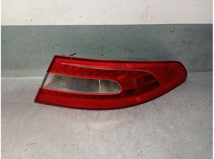Replacement right rear light for Jaguar XF 2.7 V6 diesel Premium Luxury OEM IAM reference 8X2313404BD C2Z3458 