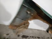 Recambio de aleta delantera izquierda para mitsubishi montero (l040) 2.5 turbodiesel referencia OEM IAM MB408787 MB408787 