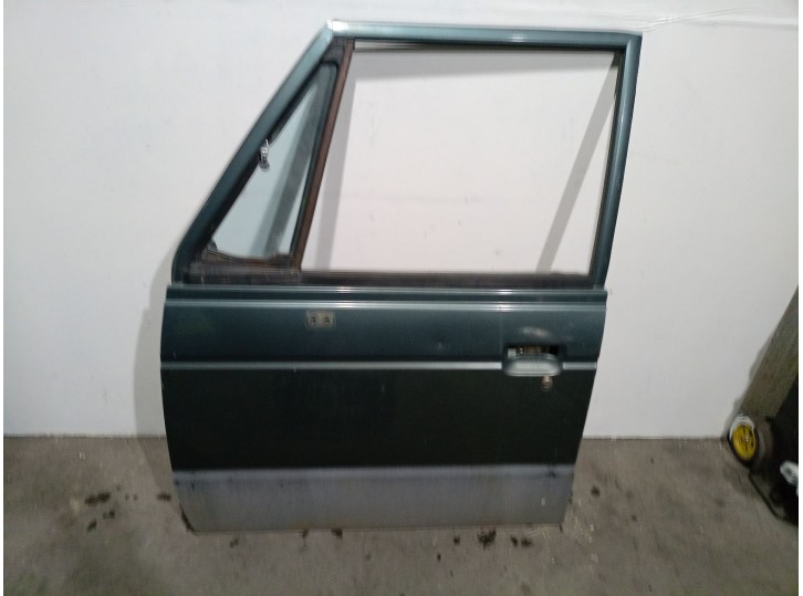 Recambio de puerta delantera izquierda para mitsubishi montero (l040) 2.5 turbodiesel referencia OEM IAM MB275442 MB275442 