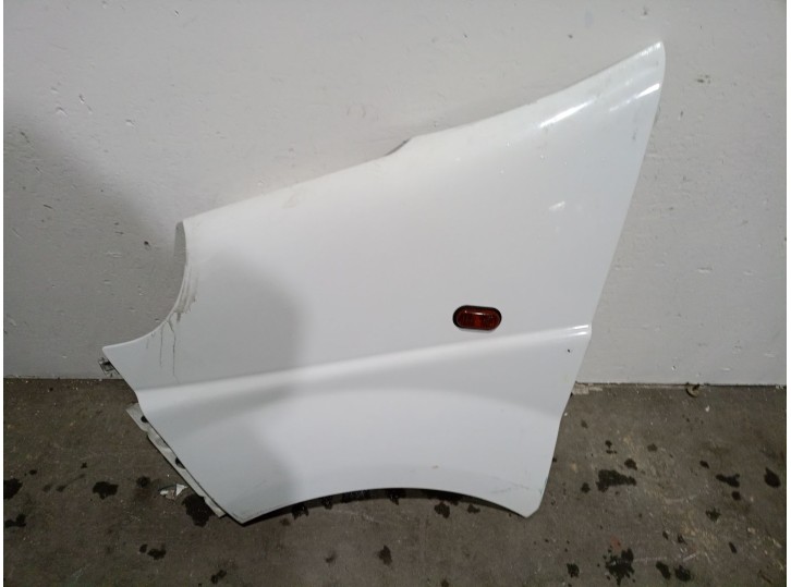 Recambio de aleta delantera izquierda para opel vivaro a furgoneta (x83) 1.9 dti (f7) referencia OEM IAM 4408595 4408595 