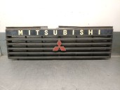 Recambio de rejilla delantera para mitsubishi montero (l040) 2.5 turbodiesel referencia OEM IAM MB404619 MB404619 