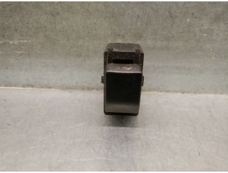 Recambio de mando elevalunas delantero derecho para subaru impreza station wagon (gf) 2.0 i 16v awd (gf8) referencia OEM IAM 830