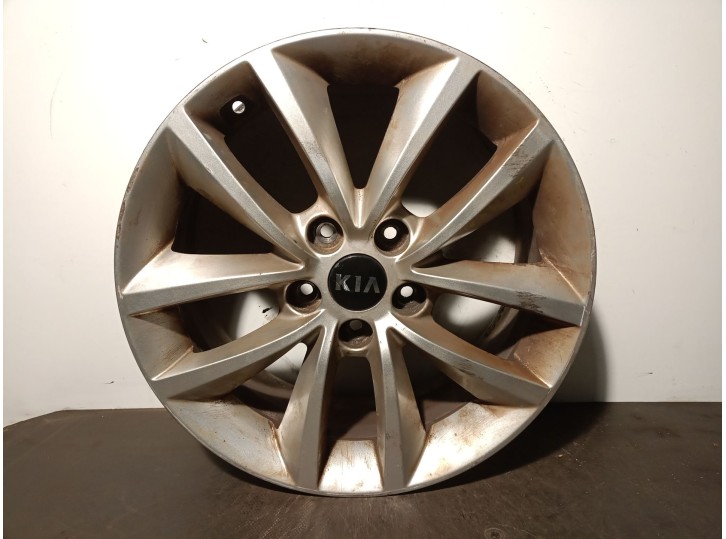 Recambio de llanta para kia sorento iii (um) 2.2 crdi referencia OEM IAM 52910C5100 R177.0JX17OFFSET47 