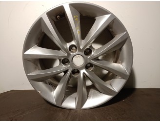 Recambio de llanta para kia sorento iii (um) 2.2 crdi referencia OEM IAM 52910C5100 R177.0JX17OFFSET47 