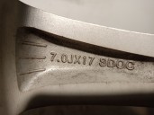 Recambio de llanta para kia sorento iii (um) 2.2 crdi referencia OEM IAM 52910C5100 R177.0JX17OFFSET47 