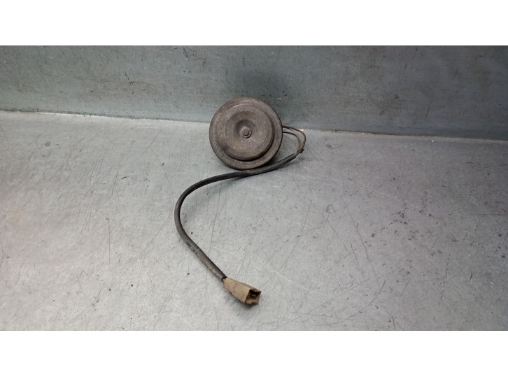 Recambio de claxon para volkswagen passat b2 variant (33b) 1.6 d referencia OEM IAM 191951113A 191951113A 