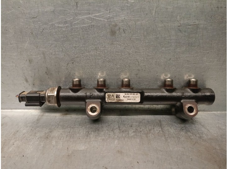 Recambio de rampa inyectora para citroën c3 ii 1.4 referencia OEM IAM 9685297580 1570Q4 