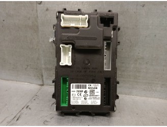 Recambio de caja reles / fusibles para renault koleos 2.0 dci diesel fap referencia OEM IAM 284B12636R  A2C53283034