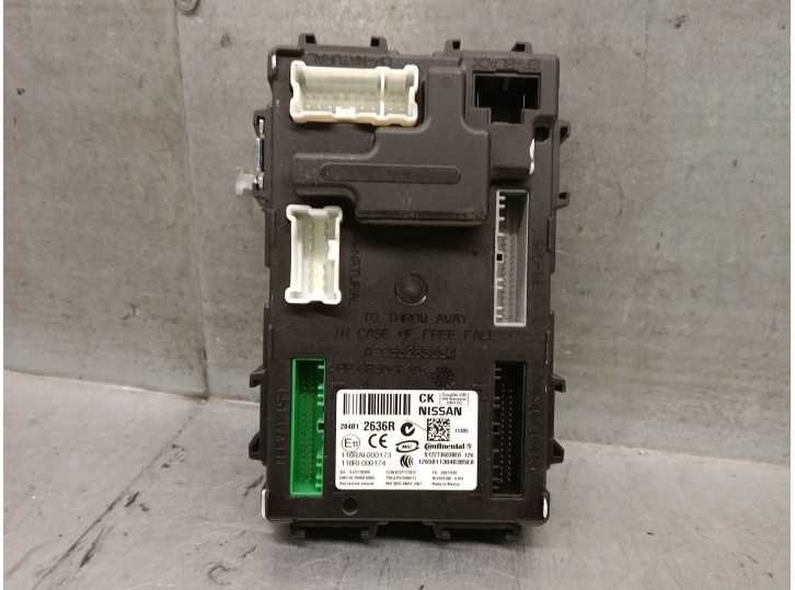 Recambio de caja reles / fusibles para renault koleos 2.0 dci diesel fap referencia OEM IAM 284B12636R  A2C53283034