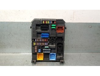 Recambio de caja reles / fusibles para citroën c5 aircross (ac_, aj_, ar_, a4_) 1.2 puretech 130 (arhnsj) referencia OEM IAM 983
