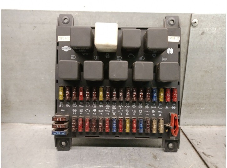 Recambio de caja reles / fusibles para nissan atleon 120 3.0 referencia OEM IAM 243109X200 243109X200 