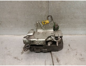 Recambio de cerradura puerta delantera izquierda para nissan atleon 120 3.0 referencia OEM IAM 80501LA20B 80501LA20B 