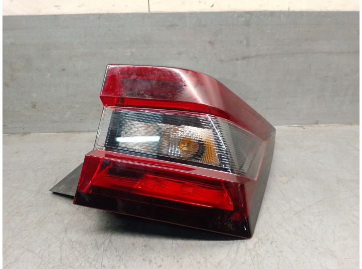 Recambio de piloto trasero derecho para nissan juke (f16_) 1.0 referencia OEM IAM 265506PA1B 265506PA1B 