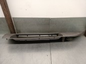 Recambio de embellecedor para nissan atleon 120 3.0 referencia OEM IAM 281729X001 281729X001 