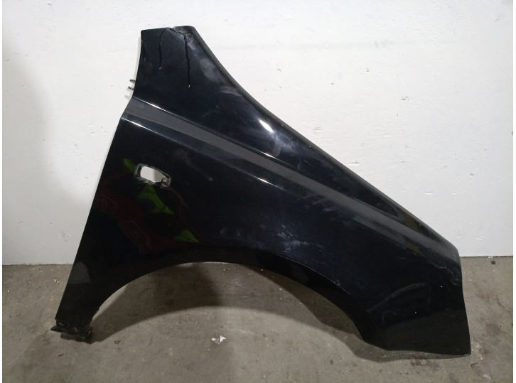 Recambio de aleta delantera derecha para kia carnival 2.9 crdi cat referencia OEM IAM 663214D030 663214D030 