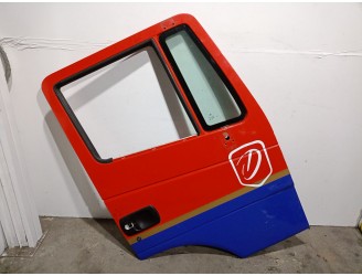 Recambio de puerta delantera derecha para nissan atleon 120 3.0 referencia OEM IAM BD30  