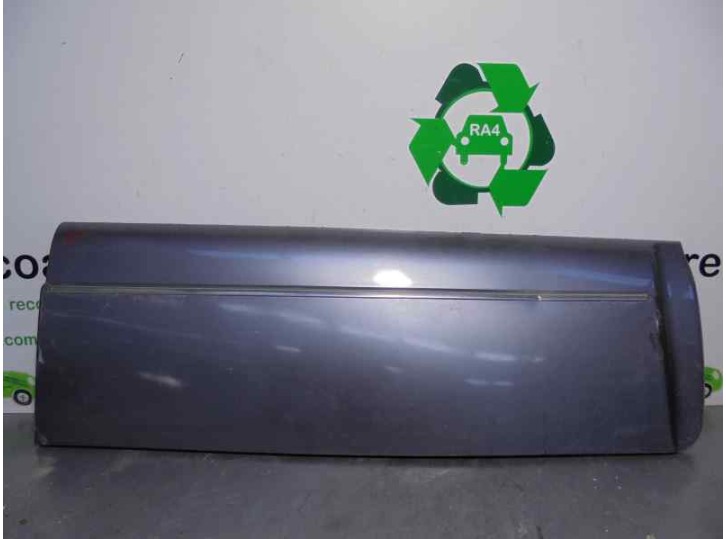 Replacement front trim mouldings for Hyundai Terracan (HP) 2.9 CRDi CAT OEM IAM reference 87752H1500 