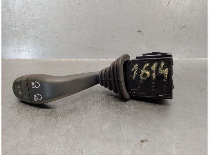 Replacement light switch for Skoda Felicia Combi (795) 1.6 OEM IAM reference 6U0953521 6U0953521 