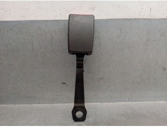 Recambio de enganche cinturon delantero izquierdo para skoda felicia combi (795) 1.6 referencia OEM IAM 6U0857756C 6U0857756 330